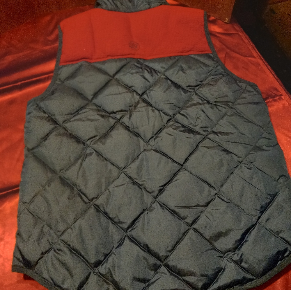Vest - Picture 3 of 3